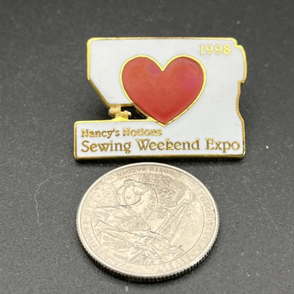 Vintage 1998 Nancy's Notions Sewing Weekend Expo Lapel Hat‎ Pin